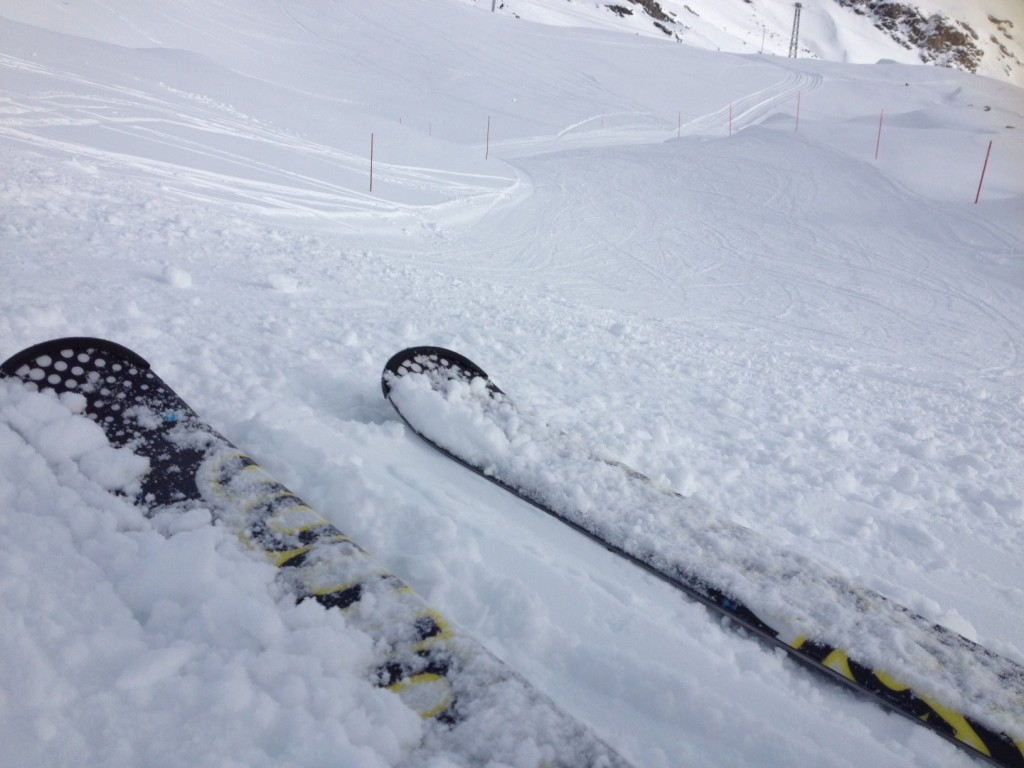 skis on the piste